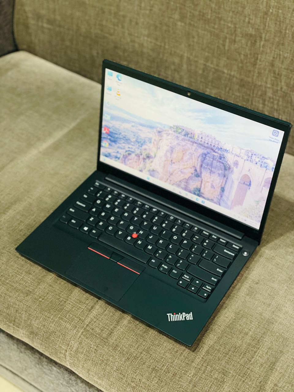 LENOVO THINKPAD E14 Refurbished